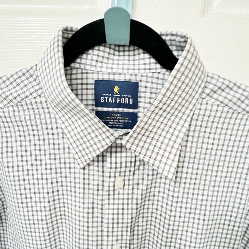 Stafford Travel Mens Light Brown Long Sleeve Button Up Dress Shirt
